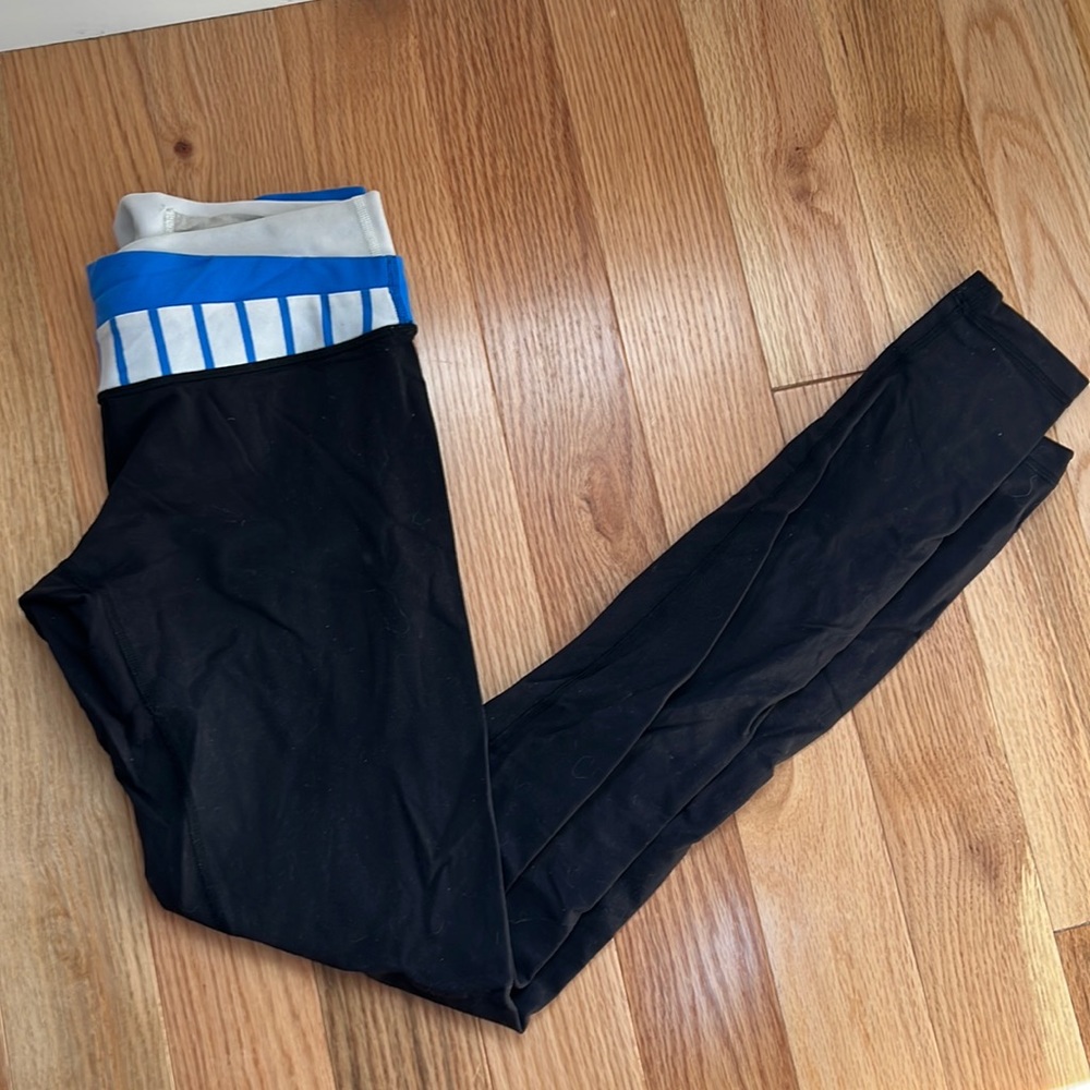 Lululemon | size 6 full length wunder under